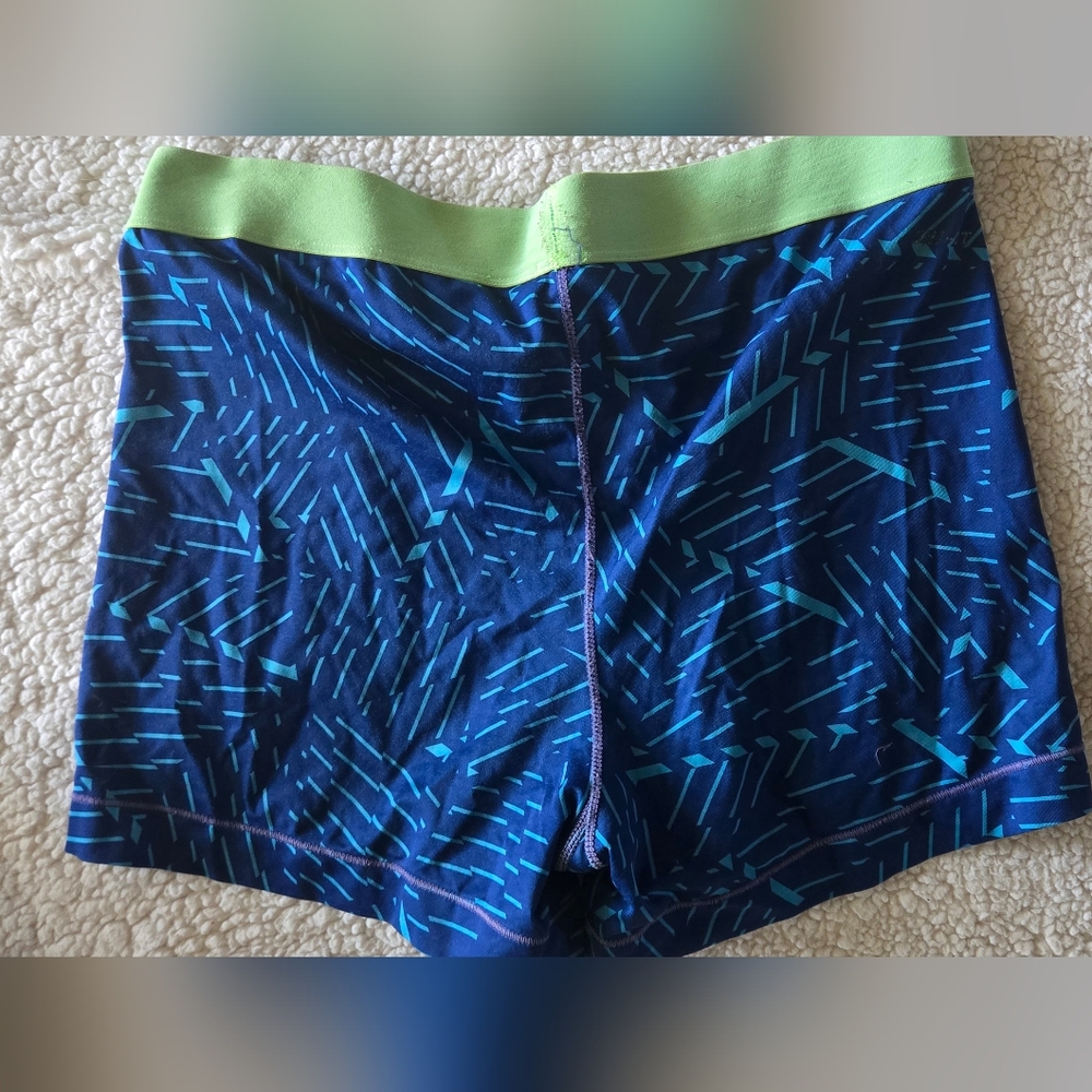 Nike Blue and Green Nike Pros Compression Shorts Girls XL =Adult Extra Small - Picture 3 of 3